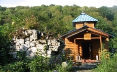 Часовня и источник Святого Василиски